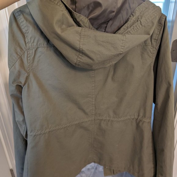 Green jacket - Picture 2 of 3